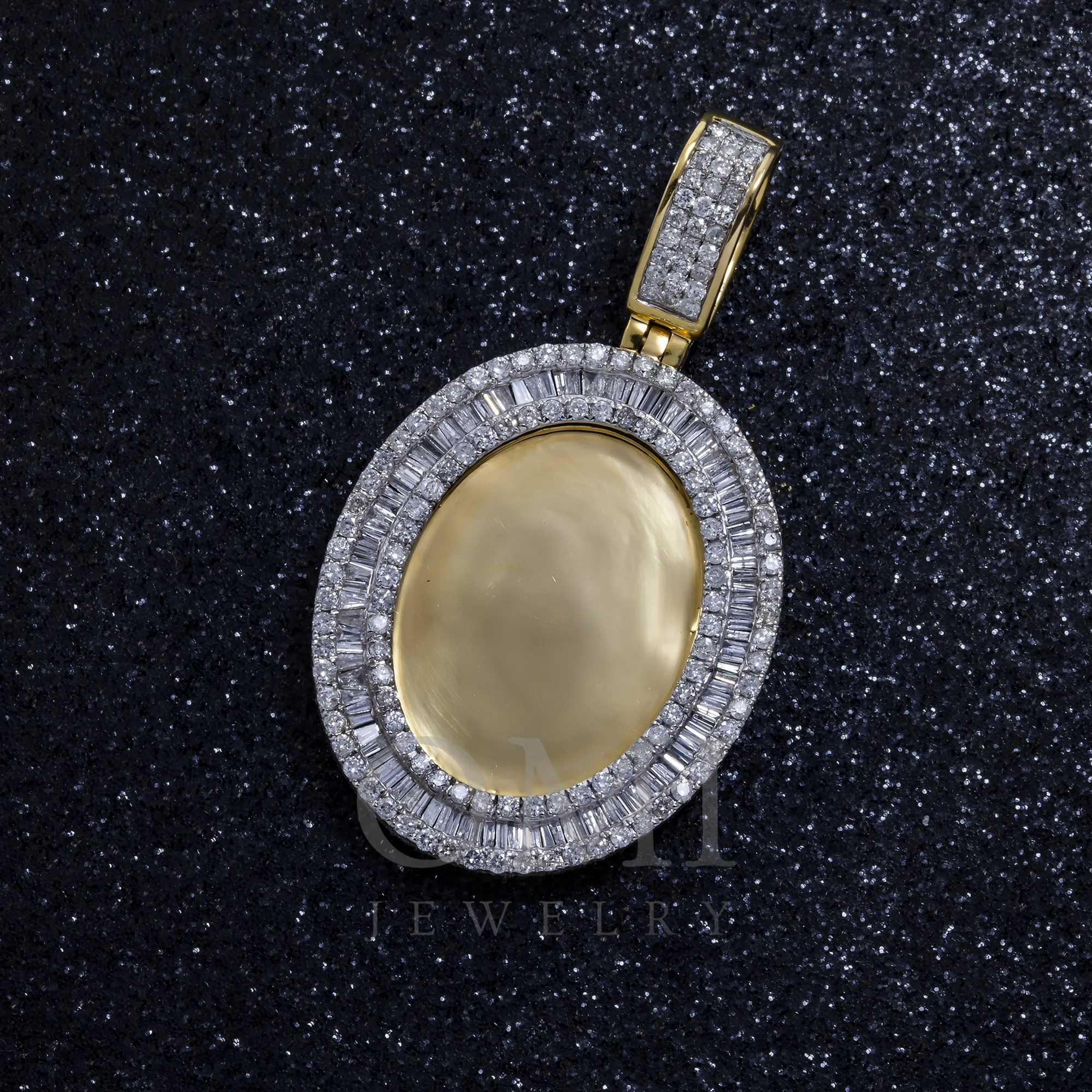 10K GOLD BAGUETTE DIAMOND OVAL PICTURE PENDANT 3.00 CT