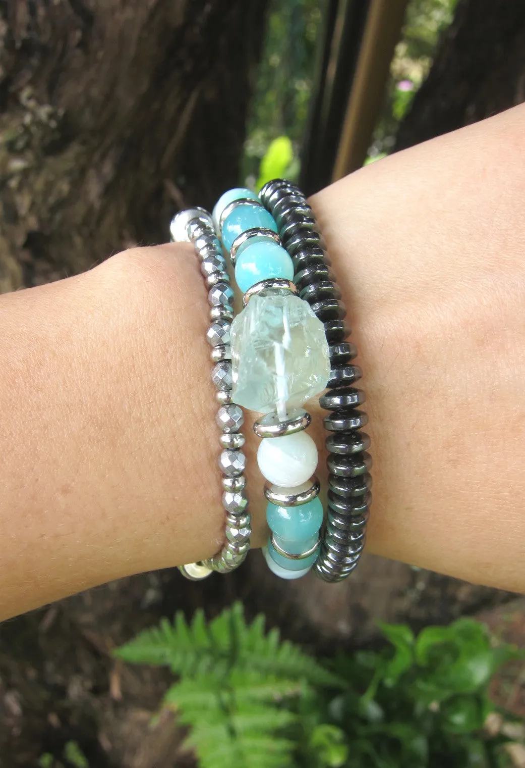 Aqua Teal Blue Agate and Blue Quartz Mala Bracelet