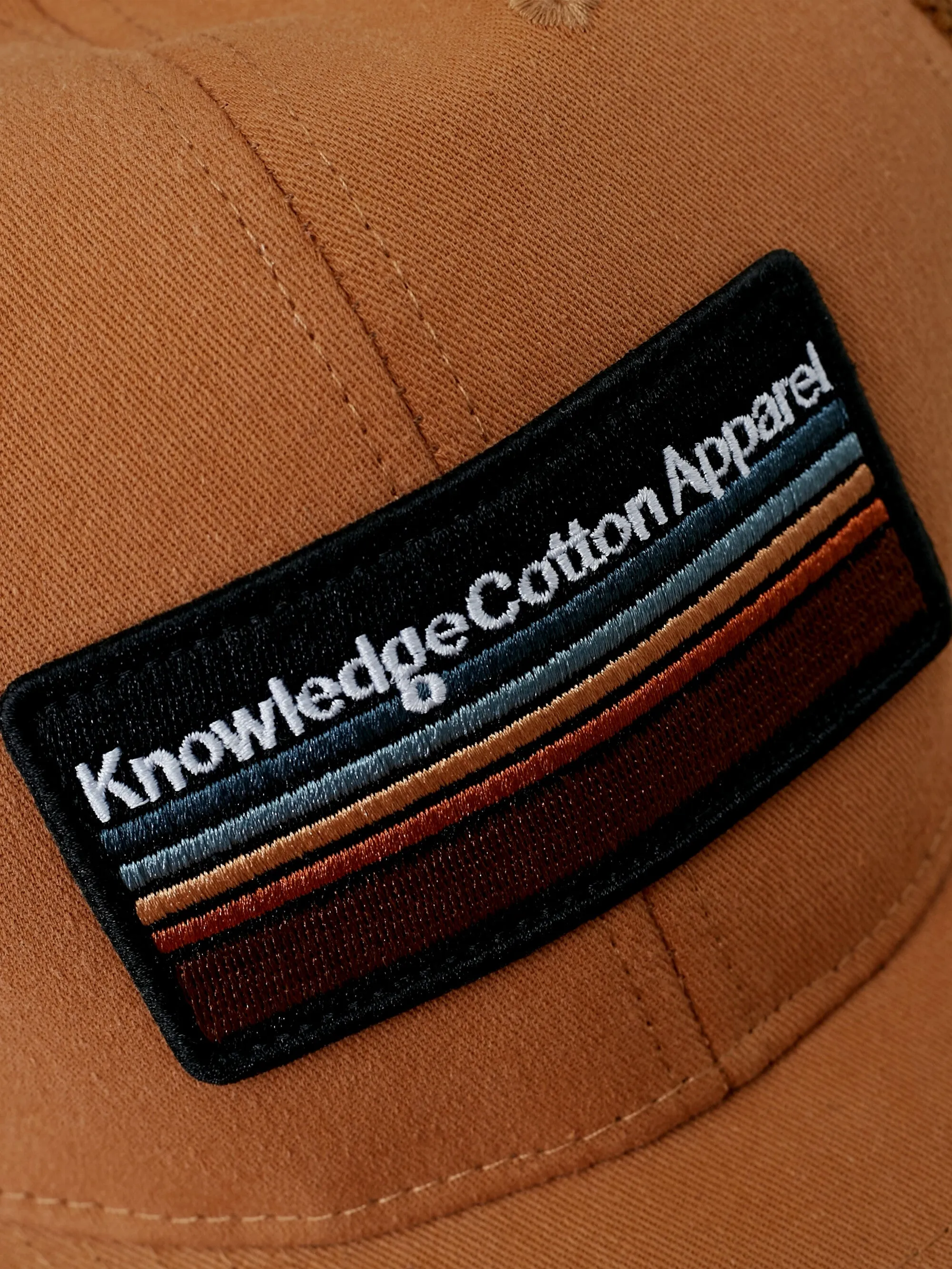 Badge twill trucker cap - Brown Sugar