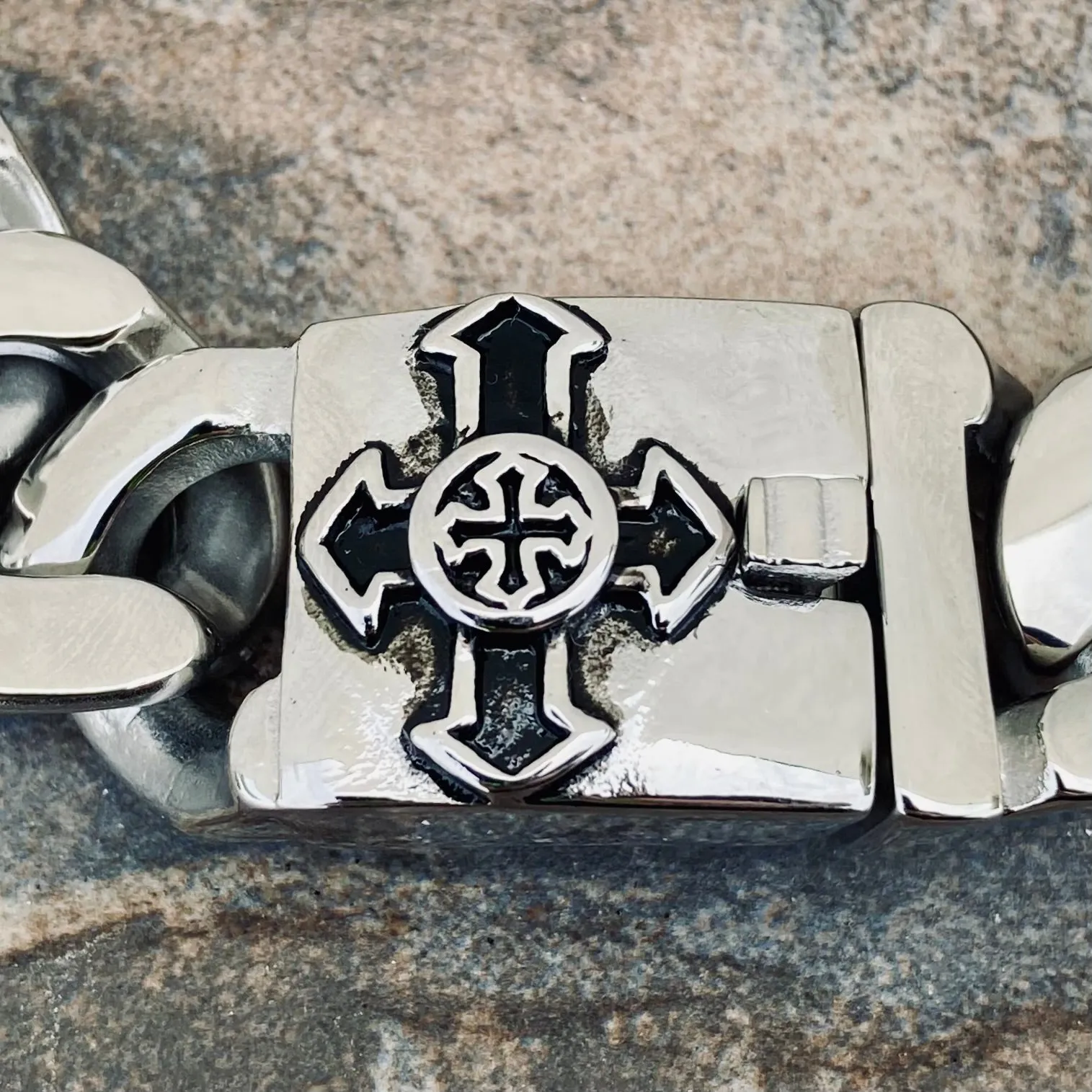 Bagger Bracelet - EASY BIKER - Guardian Cross Polished - 3/4 wide - B122