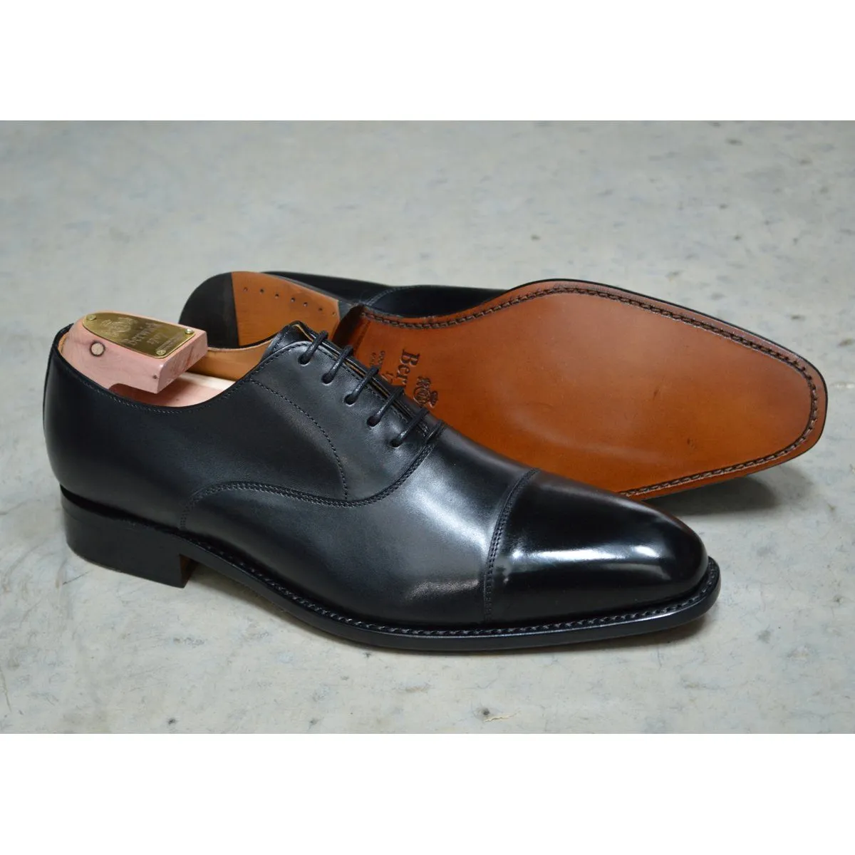 Berwick 1707 Straight Cap Oxford (2428) - Black Boxcalf