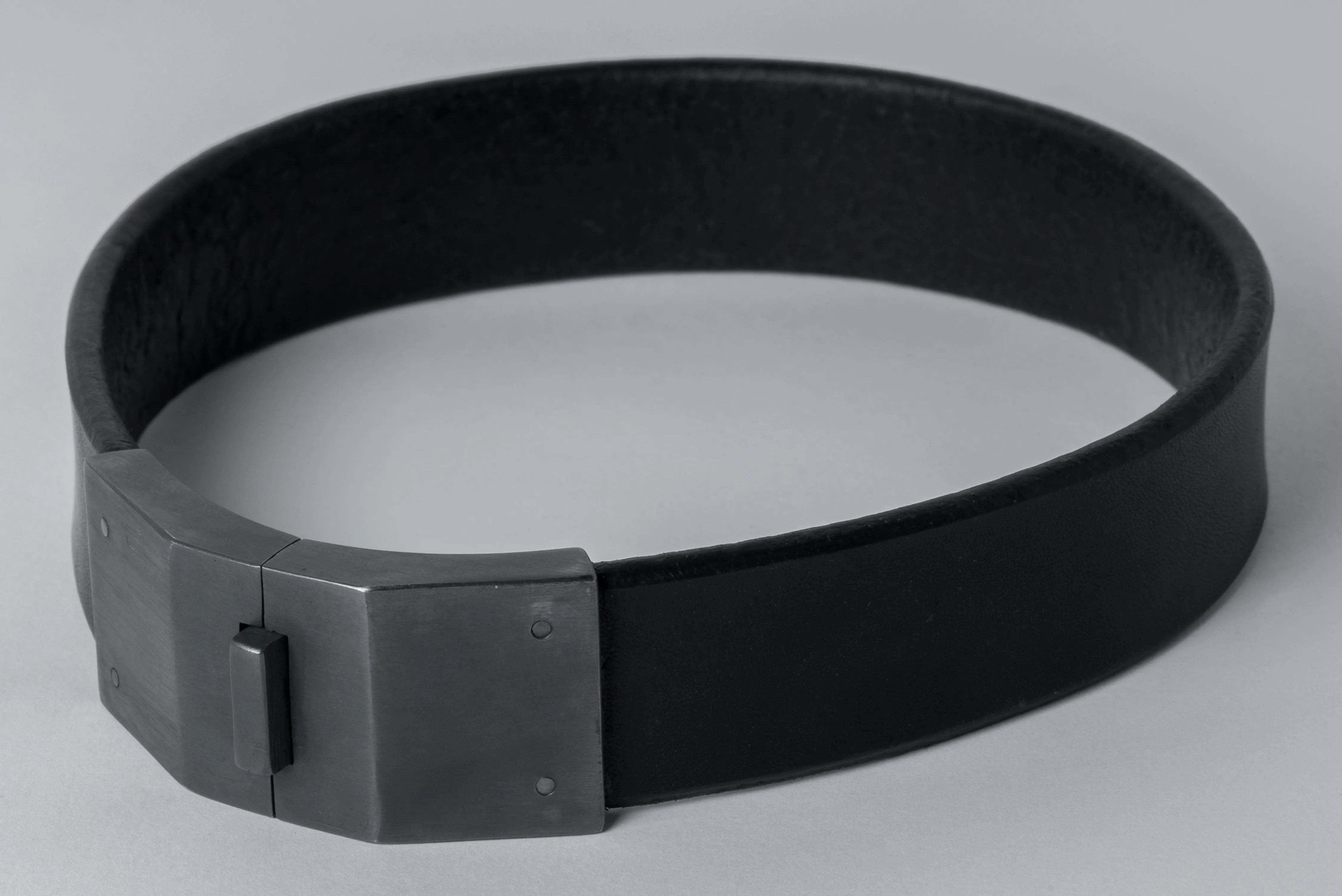 Box Lock Choker (Narrow, BLK KA)