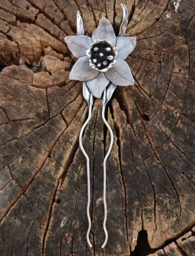 Daffodil Hair Fork