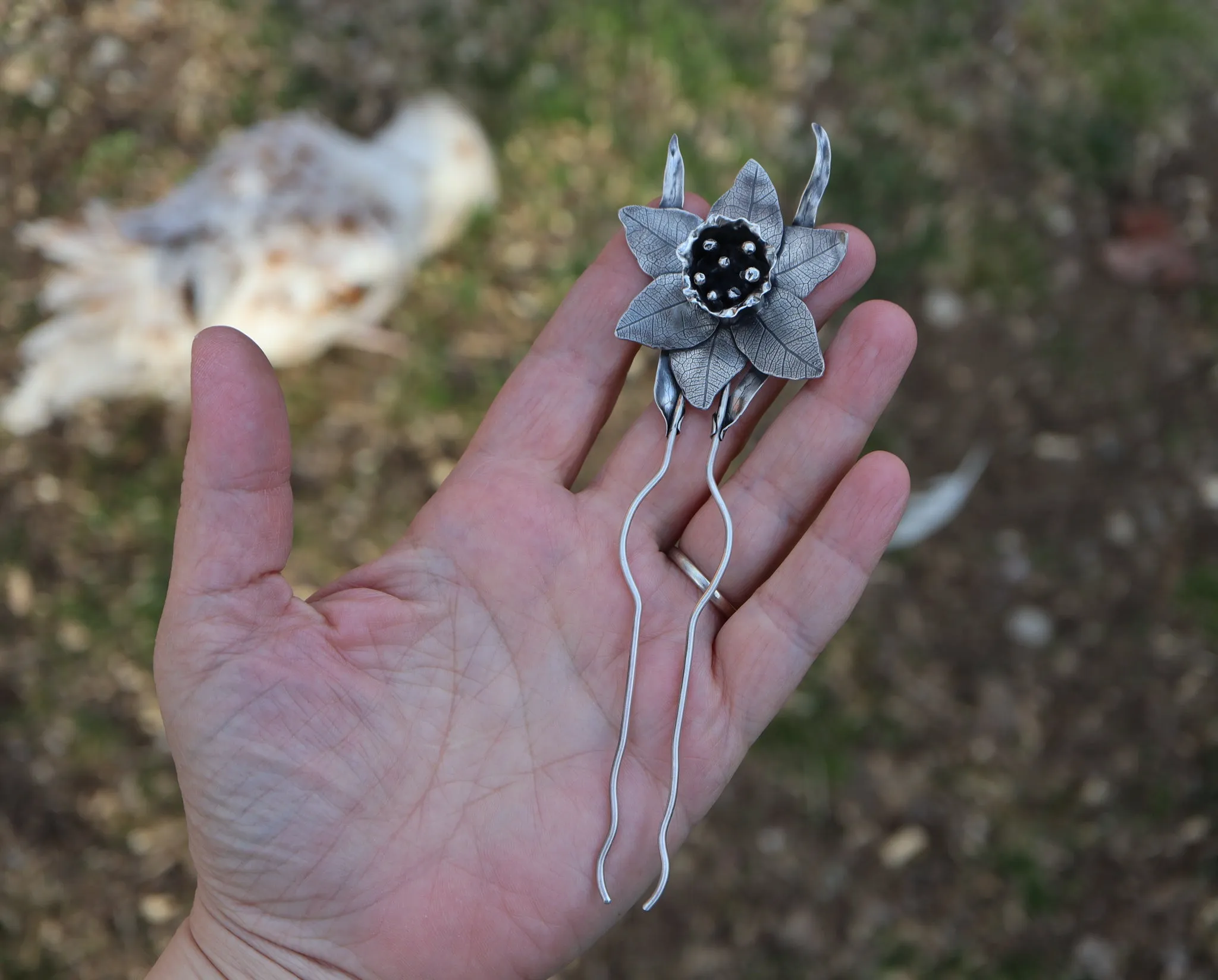 Daffodil Hair Fork