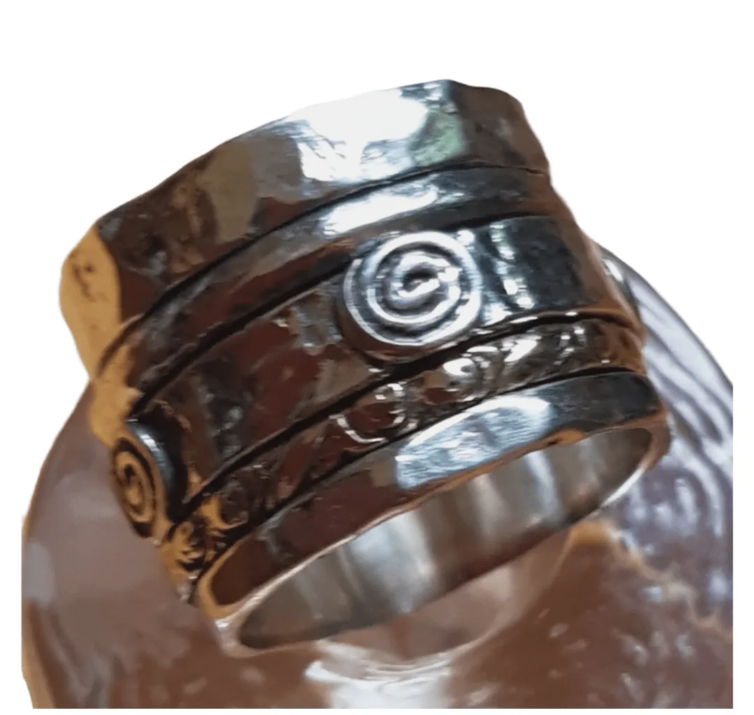 fidget rings spinner ring. Glamorous Bluenoemi Meditation spinning ring.