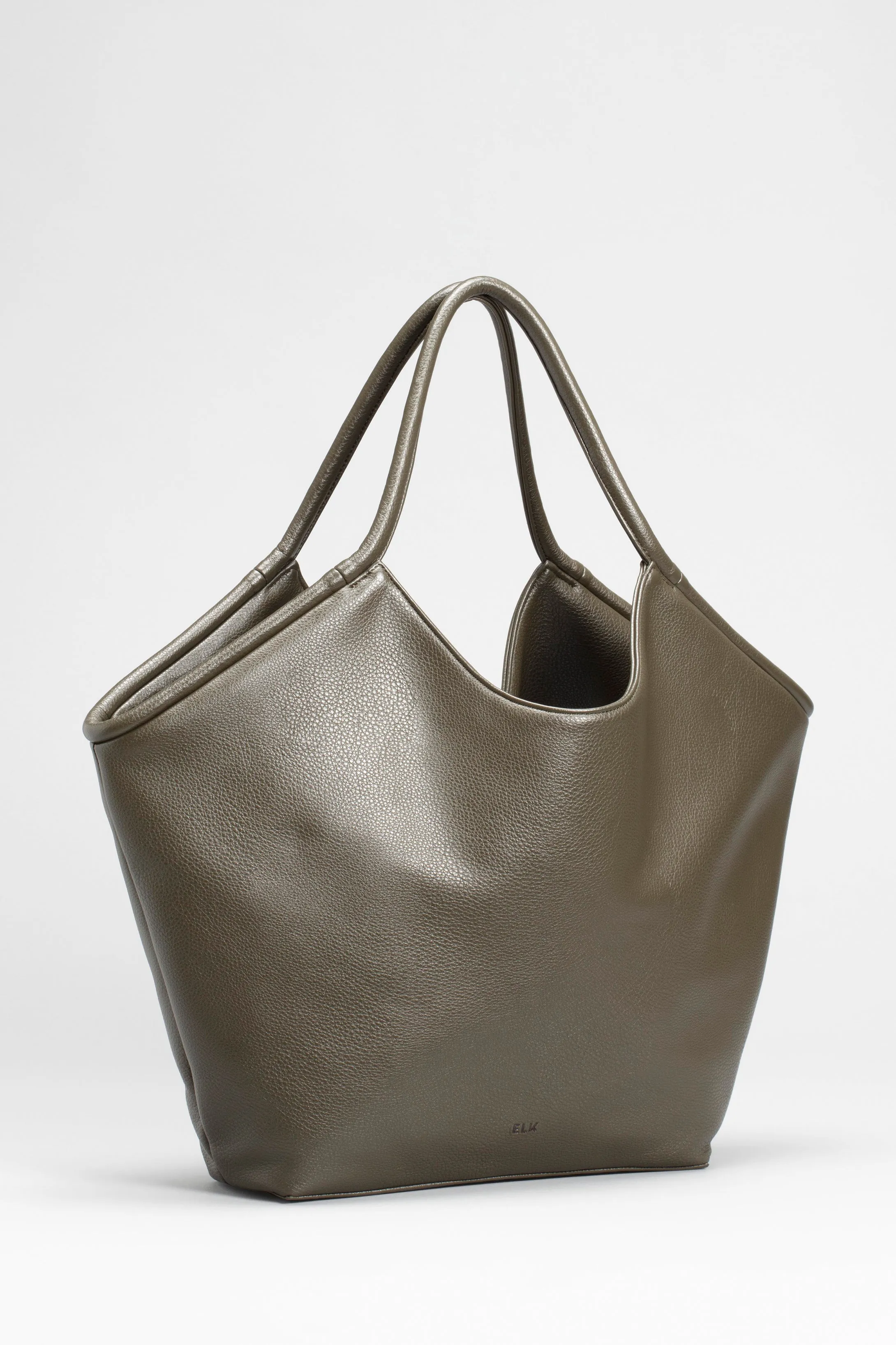 Ivet Tote