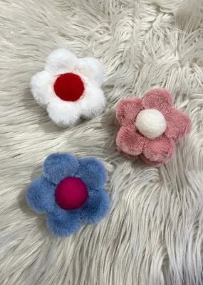 Vegan Fur Daisy Claw Clip